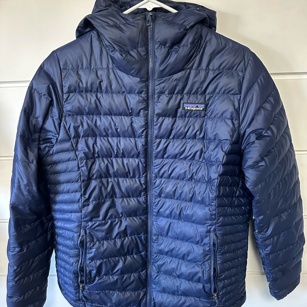 Patagonia Women’s Large Hooded Down Sweater Jacket